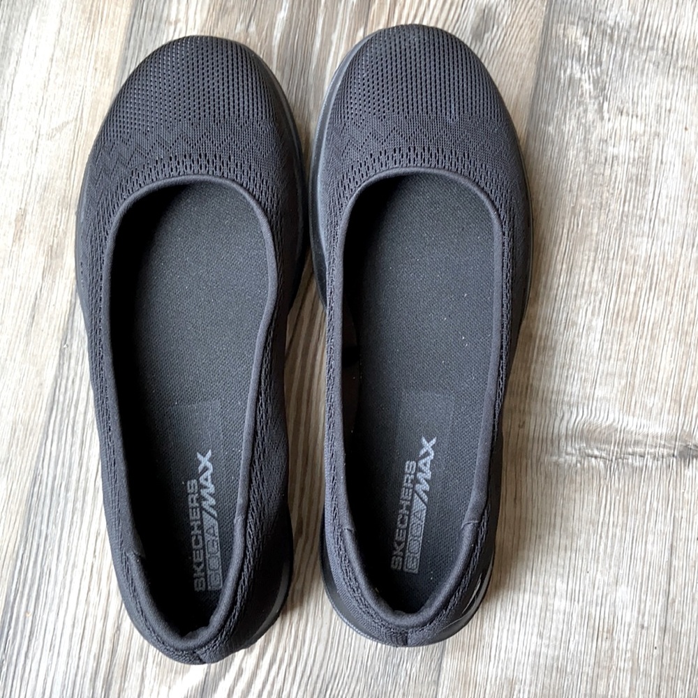 Sketchers Flats